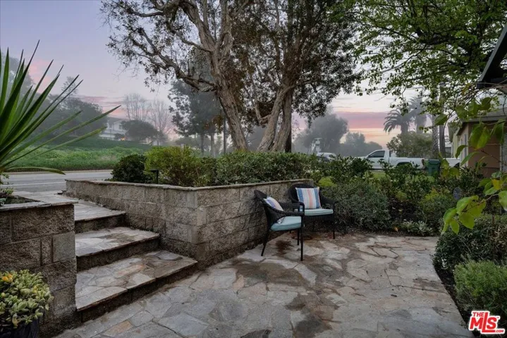3001 N Valley Drive, Manhattan Beach, California 90266
