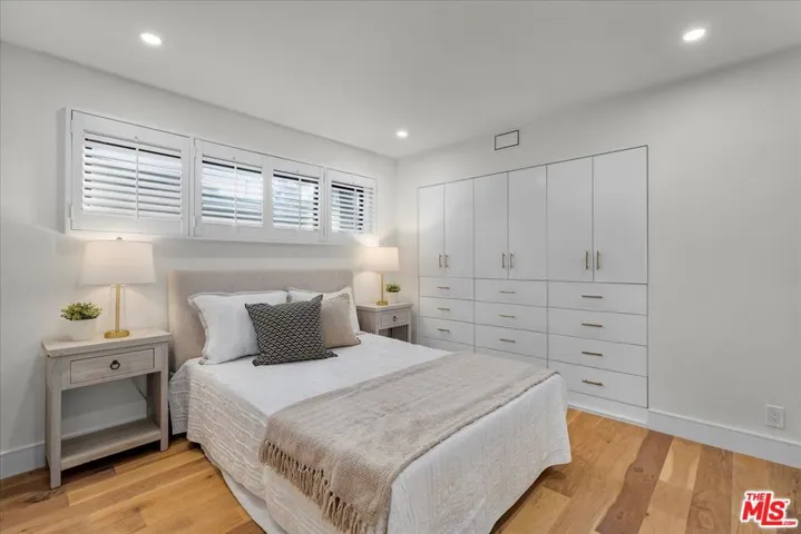 3001 N Valley Drive, Manhattan Beach, California 90266