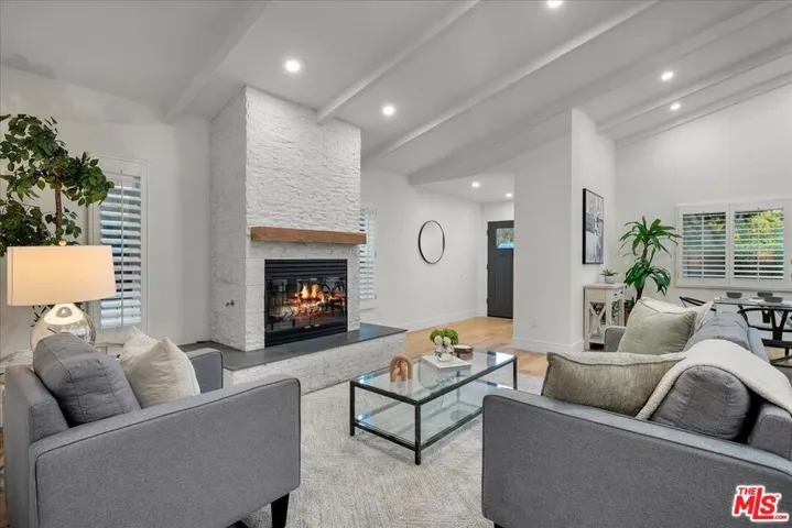 3001 N Valley Drive, Manhattan Beach, California 90266