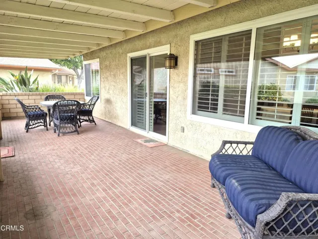 33225 Village 33 patio (3)