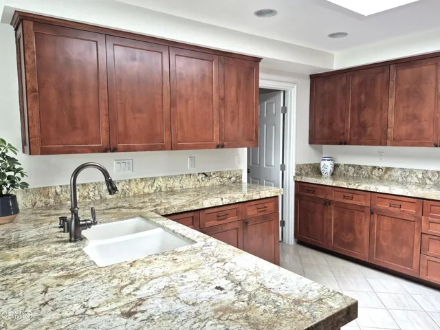 33225 Village 33 WeSellLeisureVillage (8