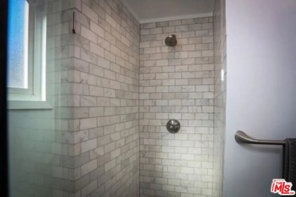 1221 10th Street, Hermosa Beach, California 90254 home-pic-22