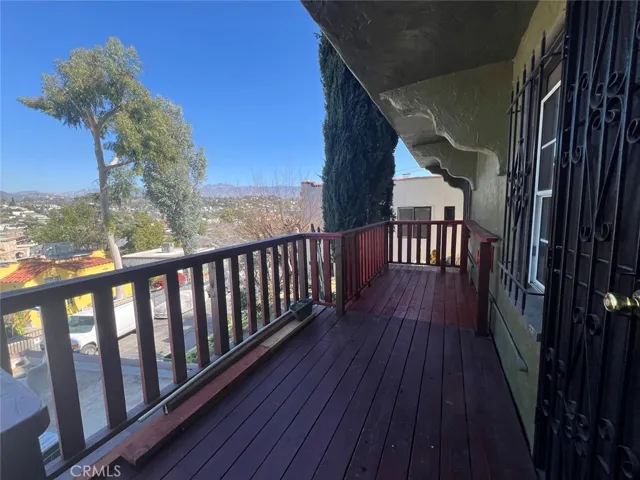 6164 1/2 Outlook Avenue, Highland Park, California 90042