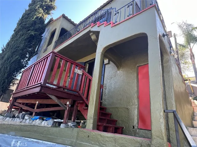 6164 1/2 Outlook Avenue, Highland Park, California 90042