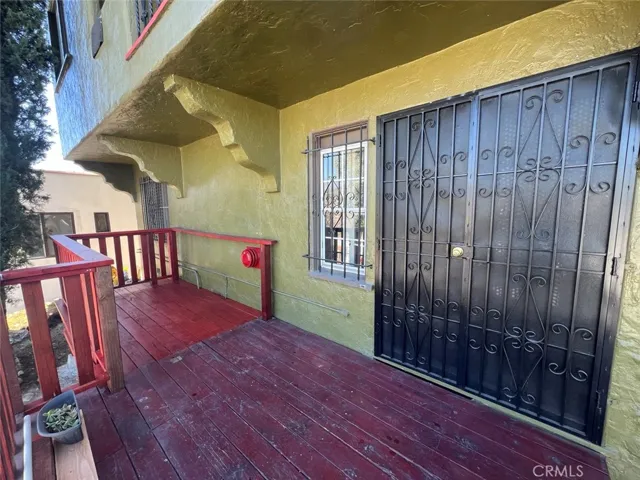 6164 1/2 Outlook Avenue, Highland Park, California 90042