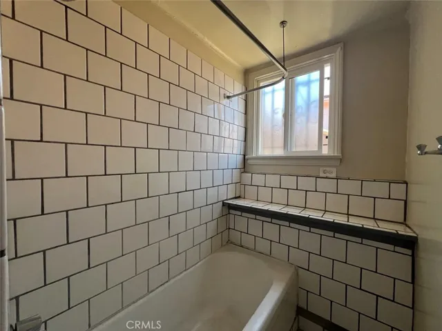 6164 1/2 Outlook Avenue, Highland Park, California 90042