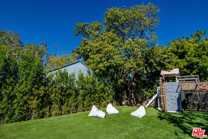 3276 Granville Avenue, Los Angeles, California 90066