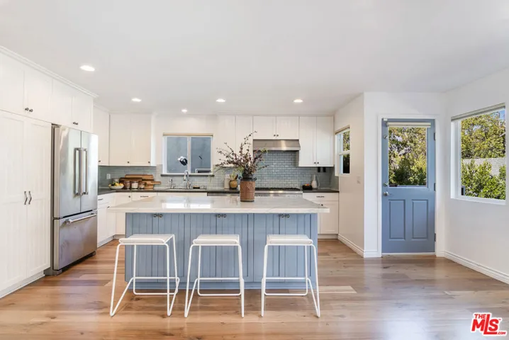 3276 Granville Avenue, Los Angeles, California 90066