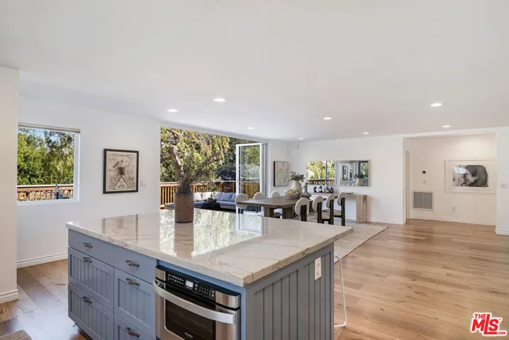 3276 Granville Avenue, Los Angeles, California 90066