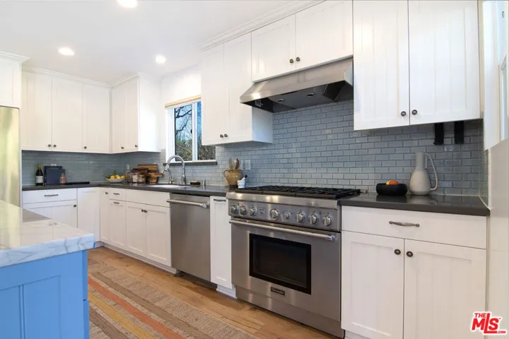 3276 Granville Avenue, Los Angeles, California 90066