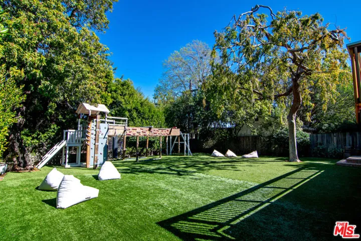 3276 Granville Avenue, Los Angeles, California 90066