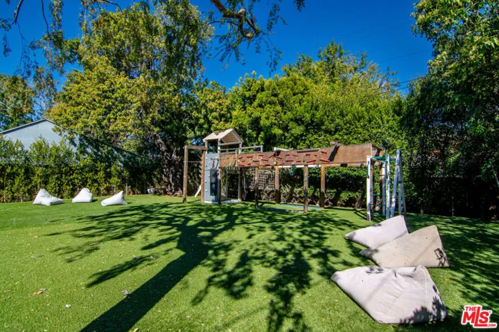 3276 Granville Avenue, Los Angeles, California 90066