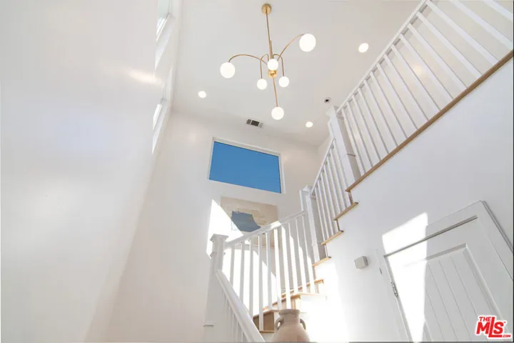 3276 Granville Avenue, Los Angeles, California 90066