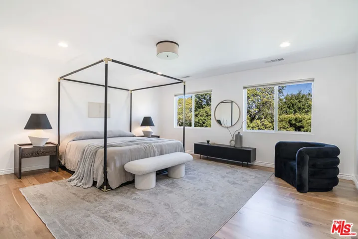 3276 Granville Avenue, Los Angeles, California 90066