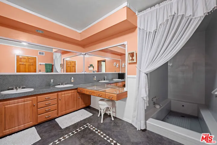 3533 Mulldae Avenue, San Pedro, California 90732