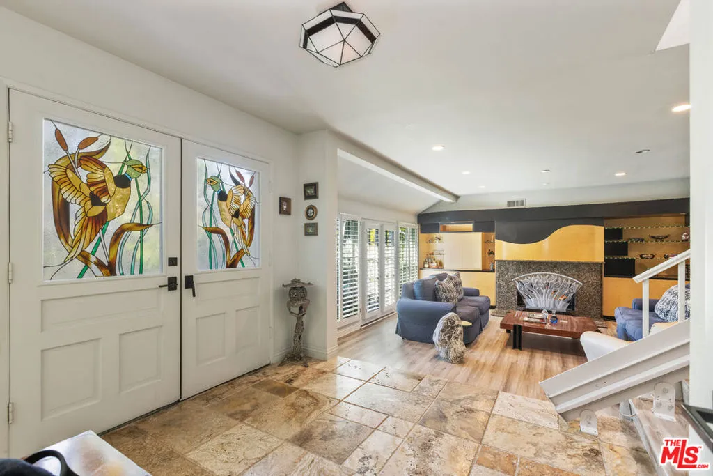 13082 Mindanao Way 54, Marina Del Rey, California 90292 home-pic-5
