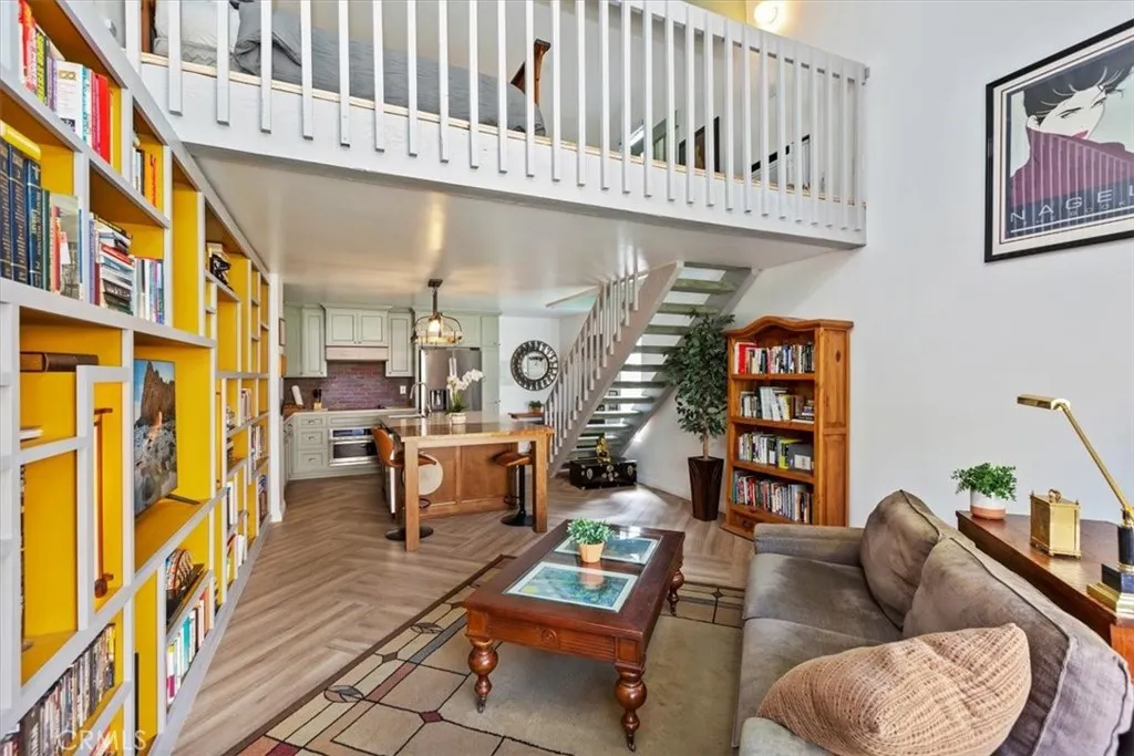 7890 E Spring Street 14a, Long Beach, California 90815 home-pic-8