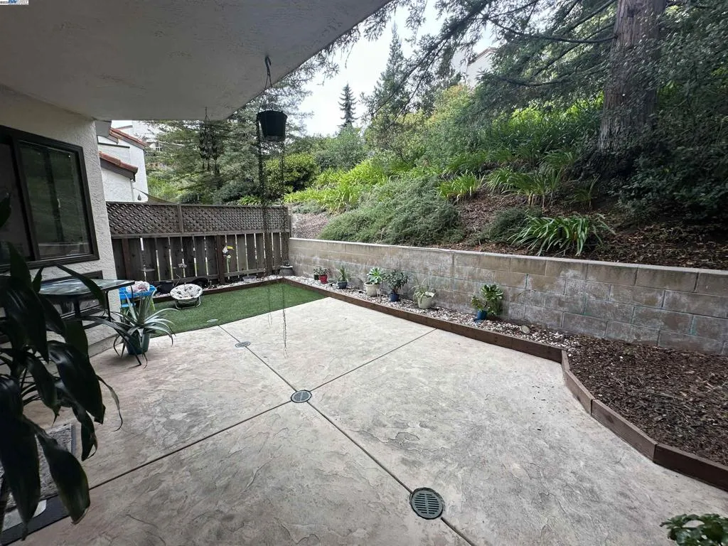 21109 Gary Dr 120, Hayward, California 94546 home-pic-9