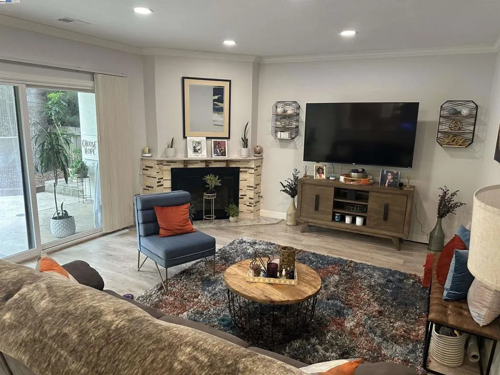 21109 Gary Dr 120, Hayward, California 94546 home-pic-5