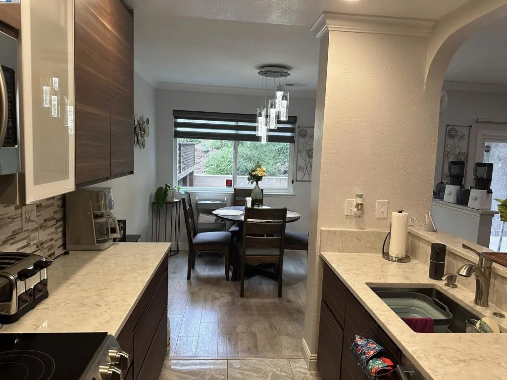 21109 Gary Dr 120, Hayward, California 94546 home-pic-3