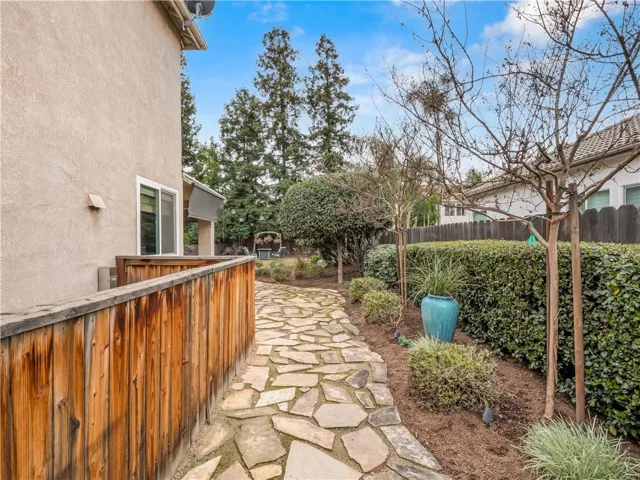 2705 E Ryan Lane, Fresno, California 93720