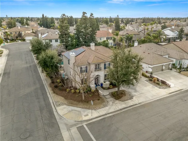 2705 E Ryan Lane, Fresno, California 93720