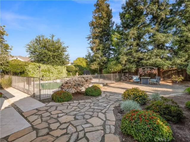2705 E Ryan Lane, Fresno, California 93720