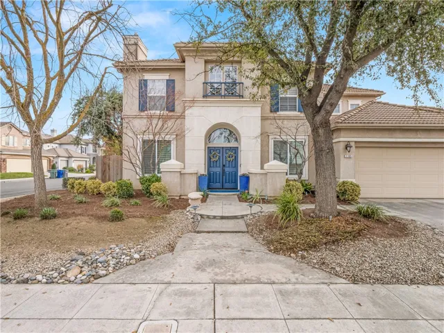 2705 E Ryan Lane, Fresno, California 93720