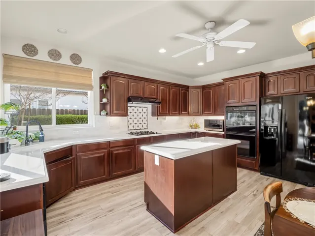 2705 E Ryan Lane, Fresno, California 93720
