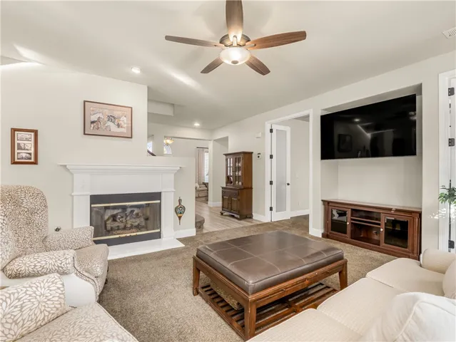 2705 E Ryan Lane, Fresno, California 93720