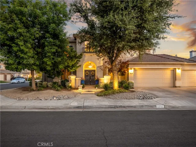 2705 E Ryan Lane, Fresno, California 93720