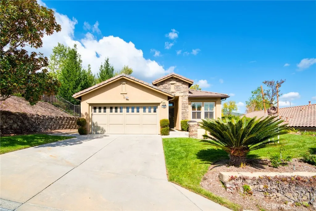 24057 Watercress Drive, Corona, California 92883 home-pic-19