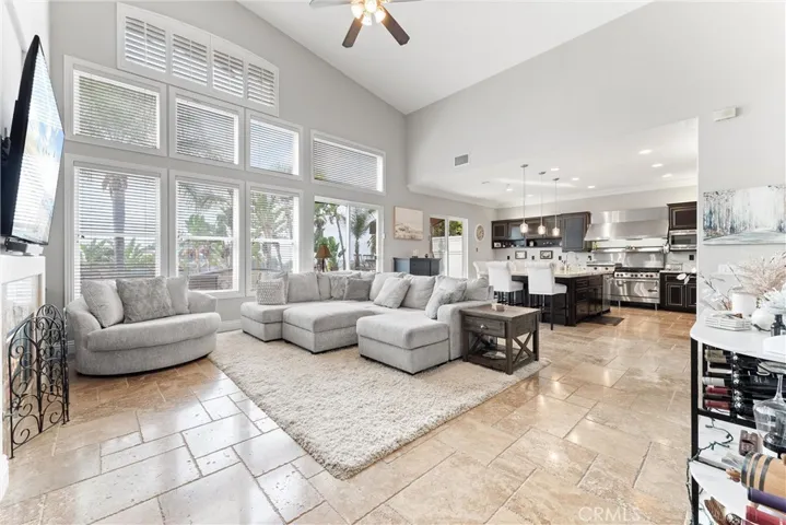 735 S Canyon Mist Lane, Anaheim Hills, California 92808