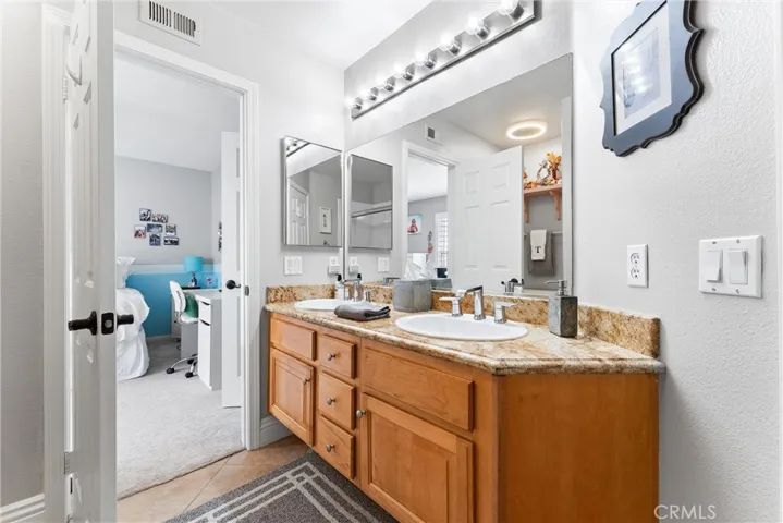 735 S Canyon Mist Lane, Anaheim Hills, California 92808