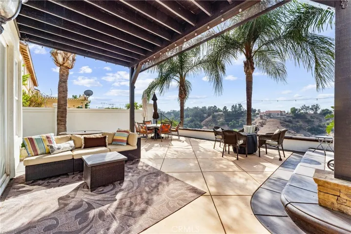 735 S Canyon Mist Lane, Anaheim Hills, California 92808