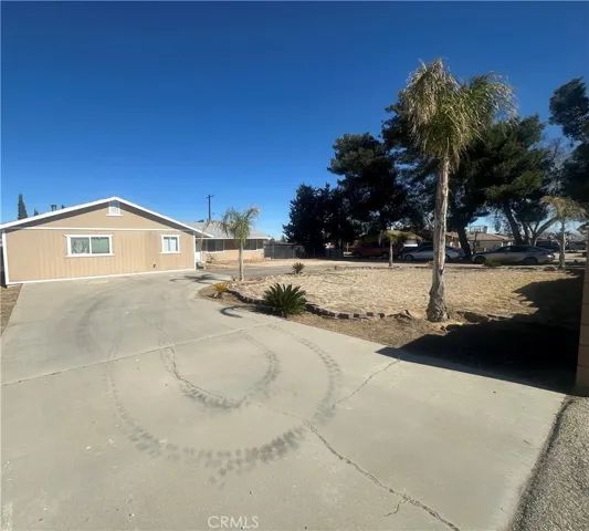 13970 Cajon Street, Hesperia, California 92345