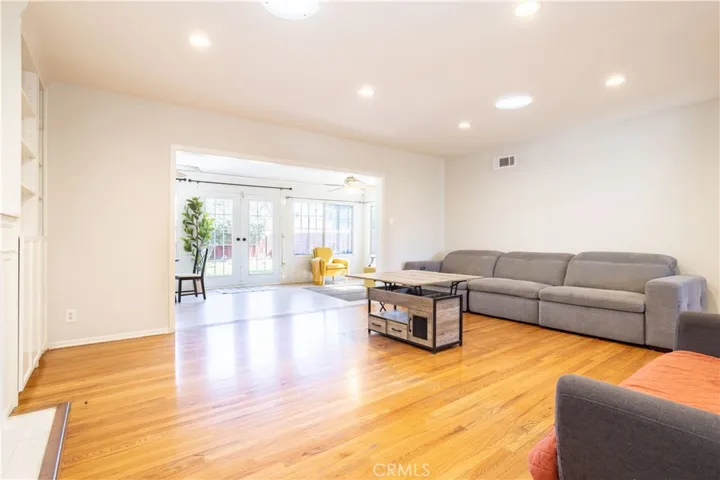 8534 Bothwell Road, Northridge, California 91324
