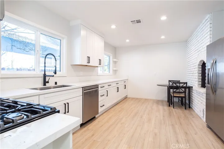 8534 Bothwell Road, Northridge, California 91324