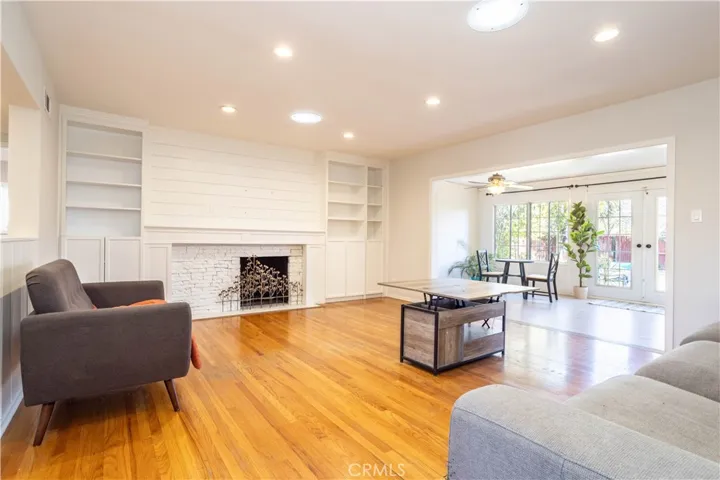 8534 Bothwell Road, Northridge, California 91324