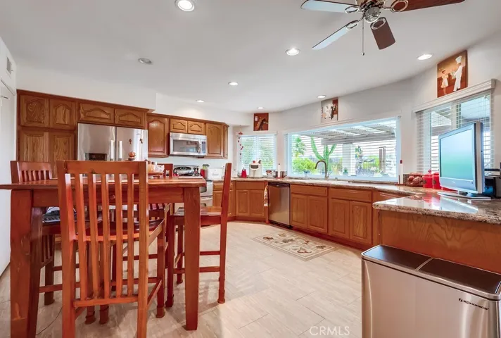 Kitchen with eating area
