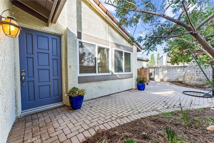 5560 E Vista Del Rio, Anaheim Hills, California 92807