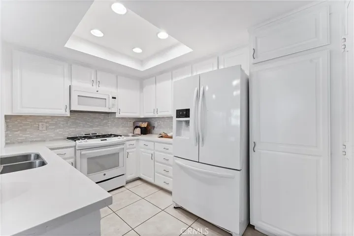 5560 E Vista Del Rio, Anaheim Hills, California 92807