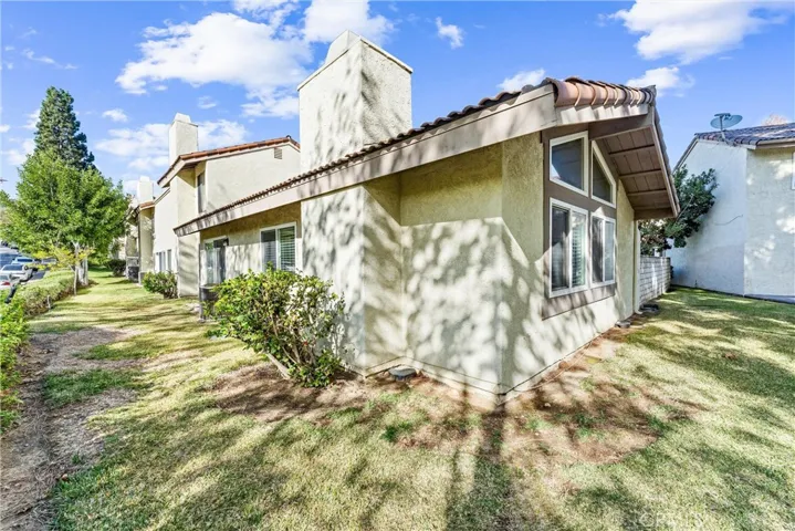 5560 E Vista Del Rio, Anaheim Hills, California 92807