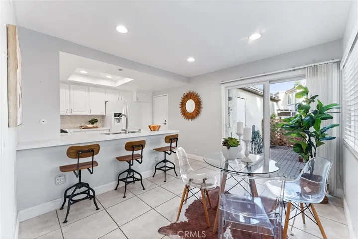 5560 E Vista Del Rio, Anaheim Hills, California 92807