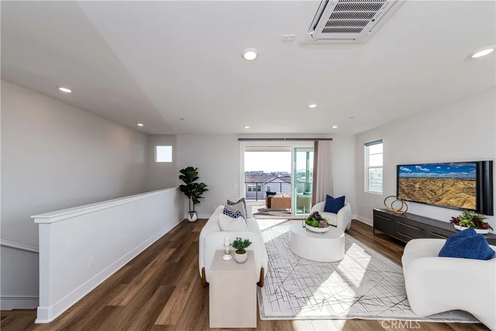 105 Chorus, Irvine, California 92618 home-pic-36