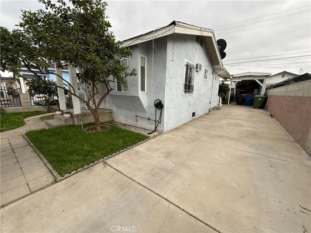 1328 W 67th Street, Los Angeles, California 90044