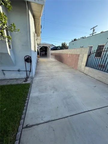 1328 W 67th Street, Los Angeles, California 90044