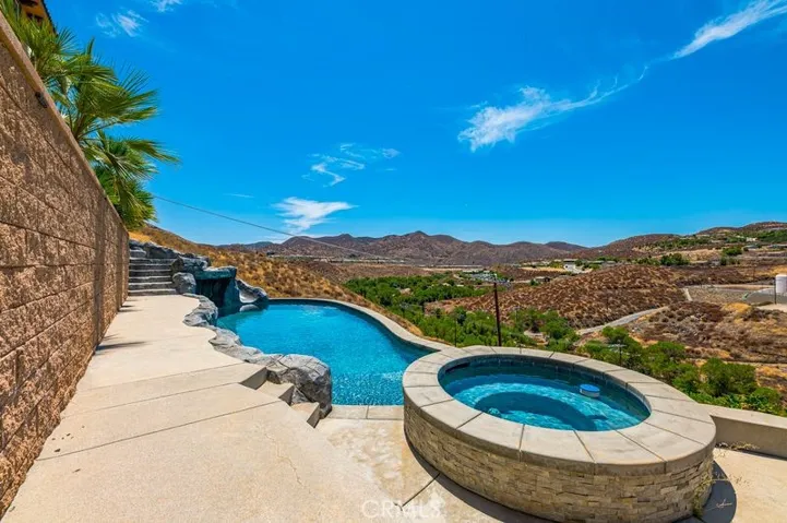 30633 Wood Duck, Canyon Lake, California 92587