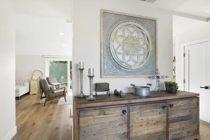 701 E Fallbrook St, Fallbrook, California 92028
