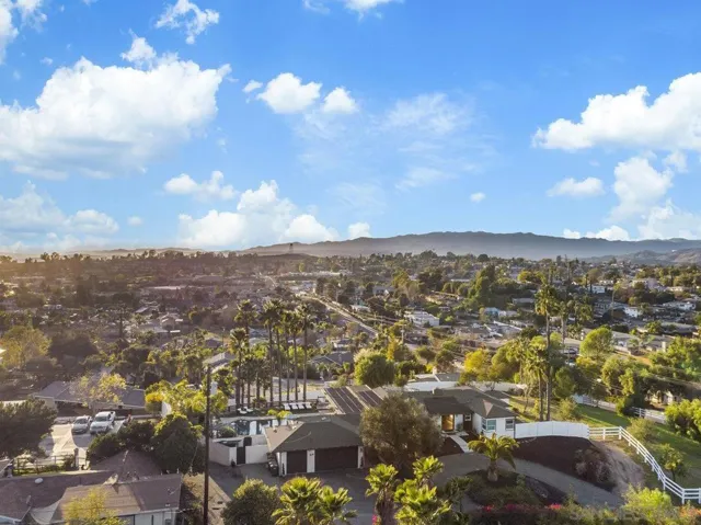 701 E Fallbrook St, Fallbrook, California 92028